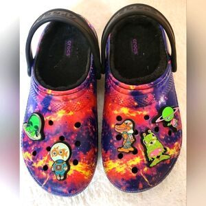 Crocs Kids Size 3 with Pop Ups